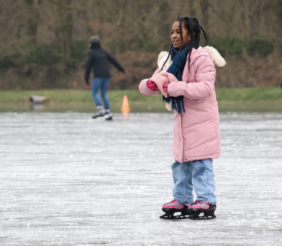 240111 SintNyk ijsbaan schaatsplezier c YvonneBijma 48  1000